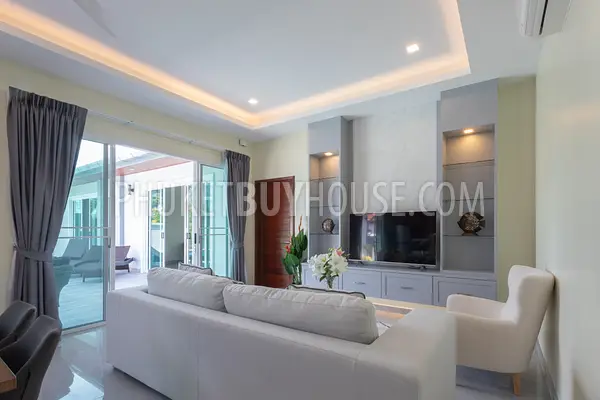 RAW22389: Inviting 4-Bedroom Villa with Private Pool Near Nai Harn and Rawai Beaches. Photo #3