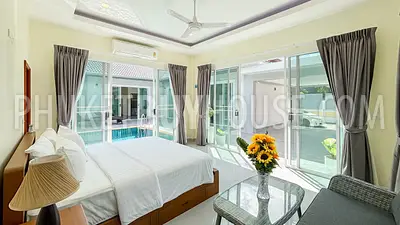 RAW22389: Inviting 4-Bedroom Villa with Private Pool Near Nai Harn and Rawai Beaches. Photo #15