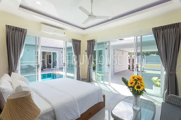 RAW22389: Inviting 4-Bedroom Villa with Private Pool Near Nai Harn and Rawai Beaches. Photo #14
