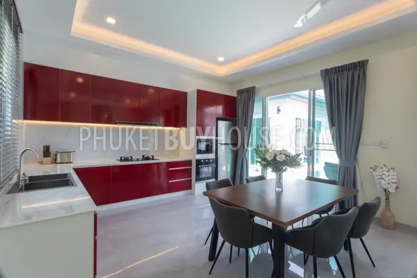 RAW22389: Inviting 4-Bedroom Villa with Private Pool Near Nai Harn and Rawai Beaches. Photo #53