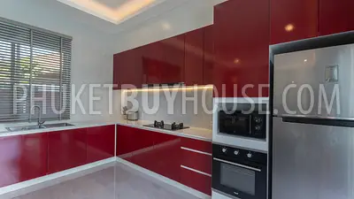 RAW22389: Inviting 4-Bedroom Villa with Private Pool Near Nai Harn and Rawai Beaches. Photo #4