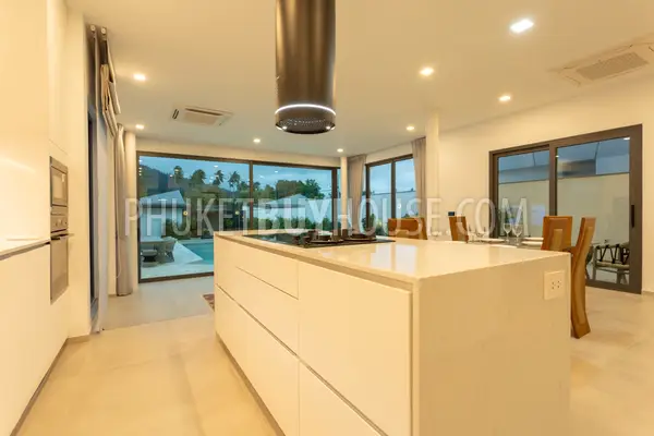 RAW21759: Three Bedroom Luxurious Villa in Rawai. Photo #19