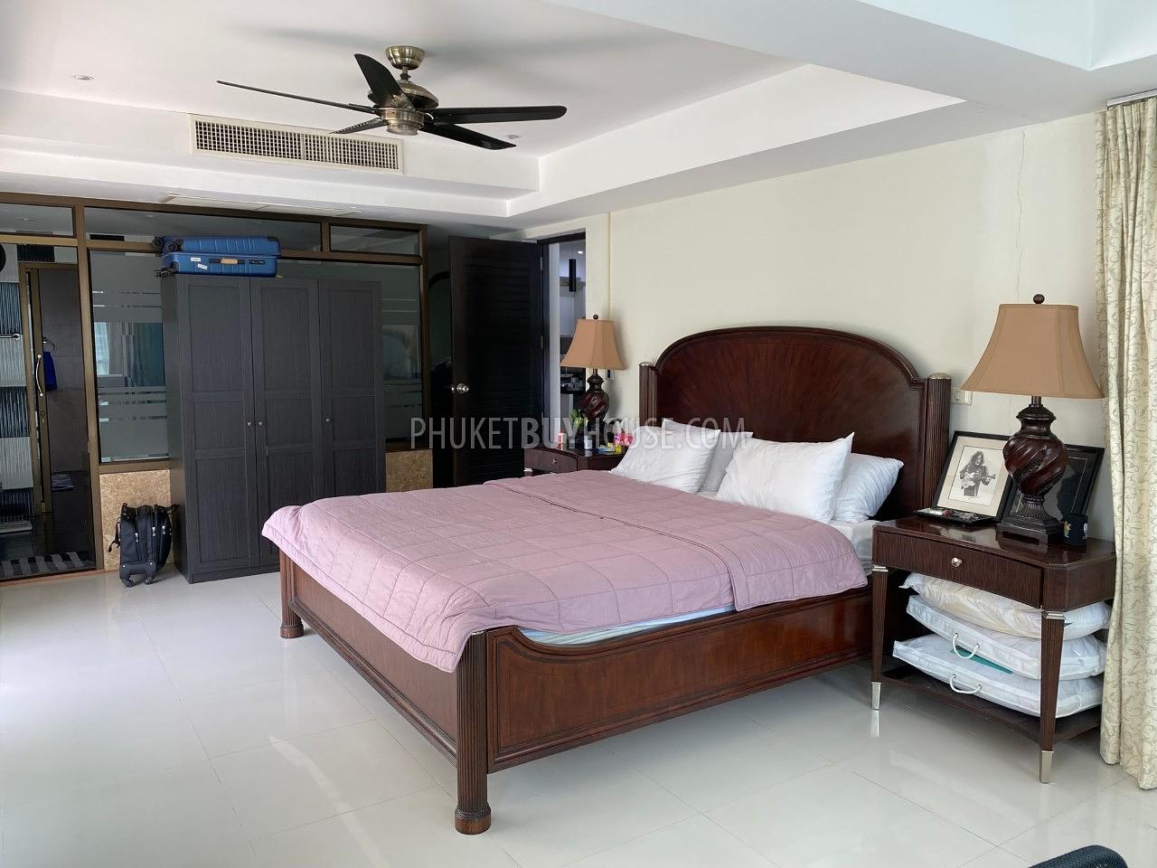 PAT7064: 3-Bedroom Apartment on the top floor, Patong. Photo #14