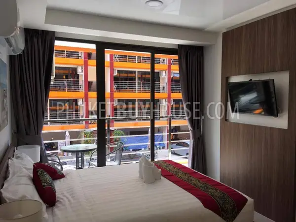 NAI7065: 1-Bedroom Apartment on 2nd Floor close to Nai Harn Beach. Photo #9