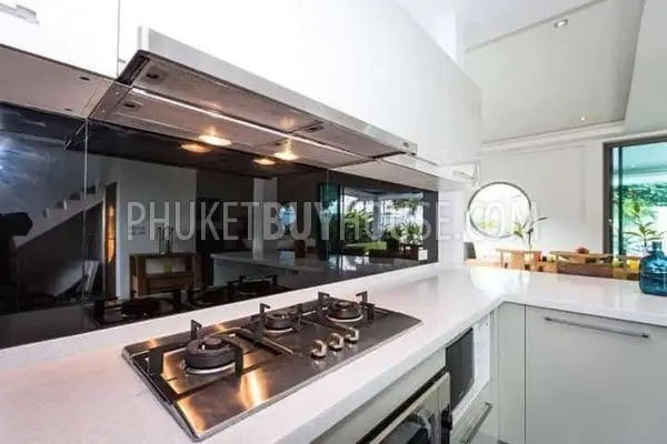 NAI7079: Pool Villa in Nai Harn. Photo #3