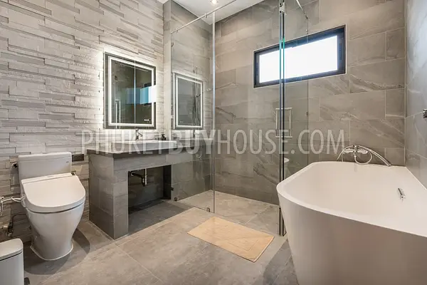 RAW22407: 4-Bedroom Villa with Saltwater Pool and Premium Interior in Rawai. Photo #5