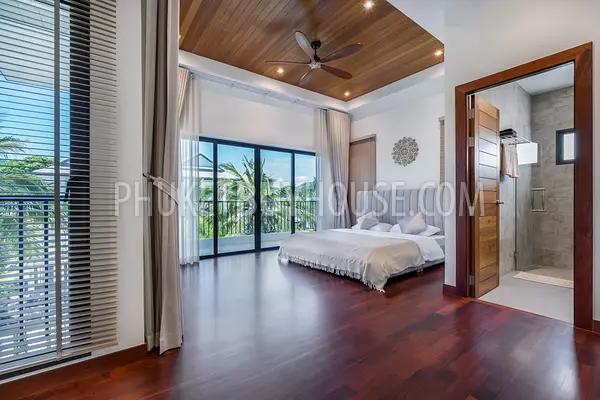 RAW22407: 4-Bedroom Villa with Saltwater Pool and Premium Interior in Rawai. Photo #6