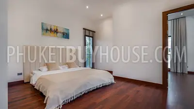 RAW22407: 4-Bedroom Villa with Saltwater Pool and Premium Interior in Rawai. Photo #3