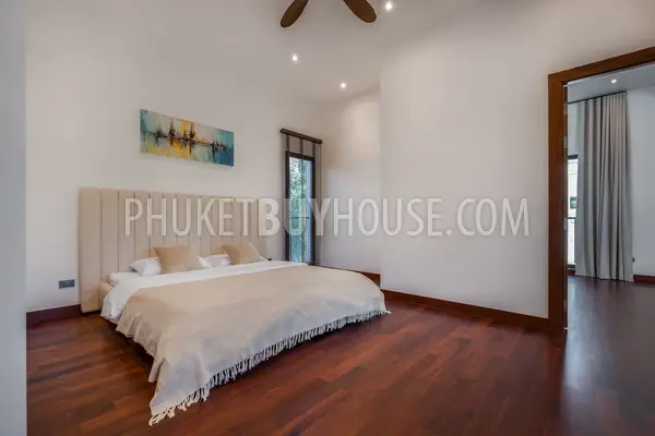 RAW22407: 4-Bedroom Villa with Saltwater Pool and Premium Interior in Rawai. Photo #3