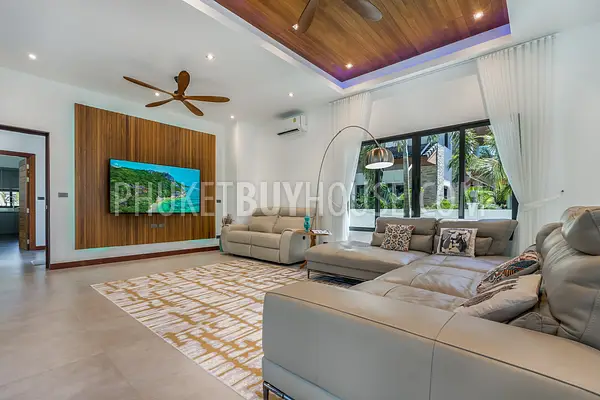 RAW22407: 4-Bedroom Villa with Saltwater Pool and Premium Interior in Rawai. Photo #10
