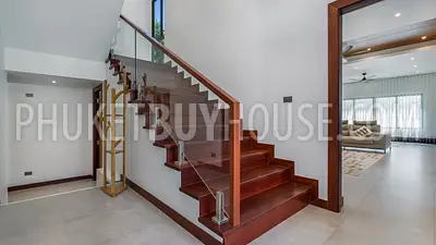 RAW22407: 4-Bedroom Villa with Saltwater Pool and Premium Interior in Rawai. Photo #9