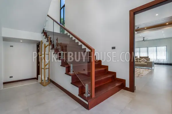 RAW22407: 4-Bedroom Villa with Saltwater Pool and Premium Interior in Rawai. Photo #9