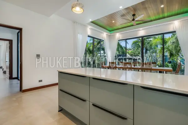 RAW22407: 4-Bedroom Villa with Saltwater Pool and Premium Interior in Rawai. Photo #19