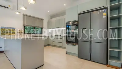 RAW22407: 4-Bedroom Villa with Saltwater Pool and Premium Interior in Rawai. Photo #11