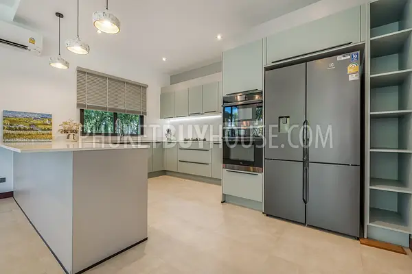 RAW22407: 4-Bedroom Villa with Saltwater Pool and Premium Interior in Rawai. Photo #11