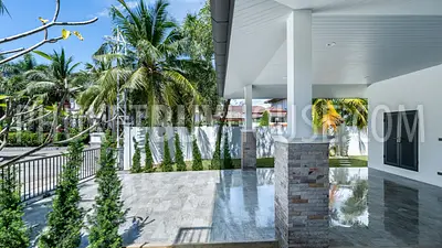 RAW22407: 4-Bedroom Villa with Saltwater Pool and Premium Interior in Rawai. Photo #30