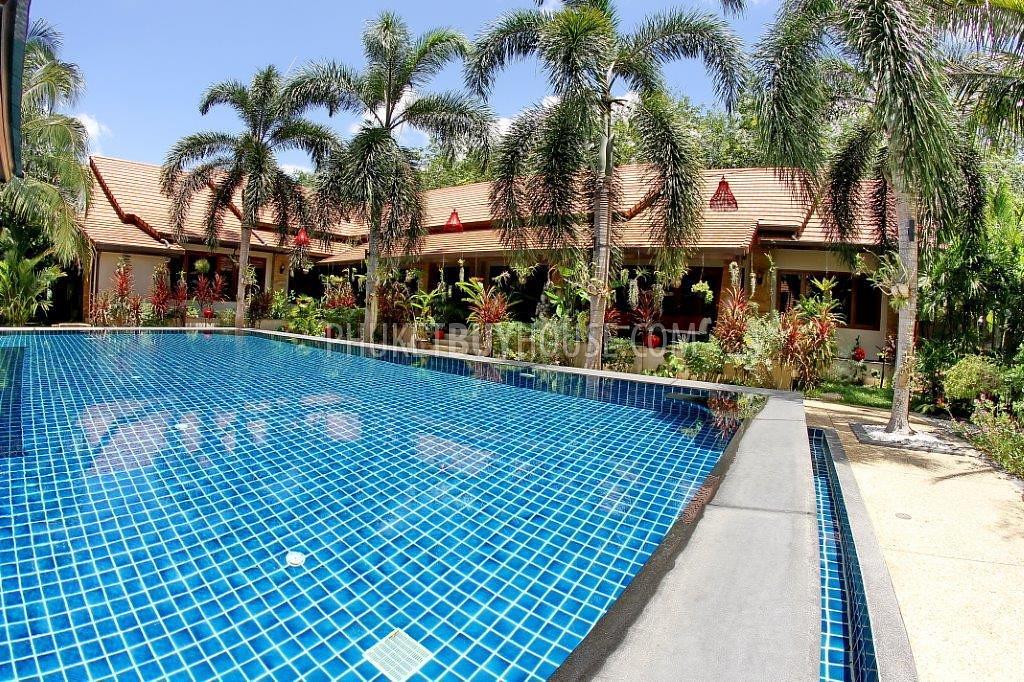 EAS7085: Grand Residence with Splendid Pool in Paklok, Thalang. Photo #1
