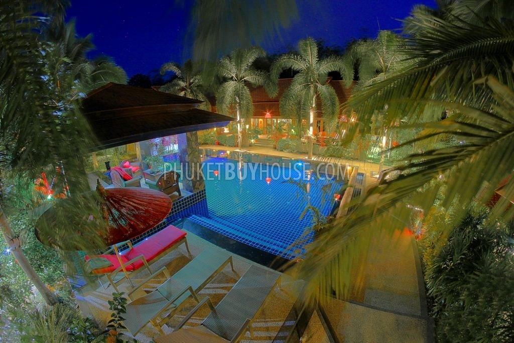 EAS7085: Grand Residence with Splendid Pool in Paklok, Thalang. Photo #12