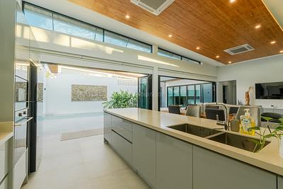 LAY22409: Fully renovated Private Pool Villa in Bangtao/Layan Beach with Lake view. 照片 #14