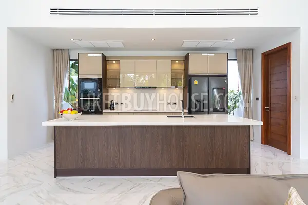 BAN7096: Stunning 4 Bedroom Villa with Private Pool in Bang Tao. Photo #17