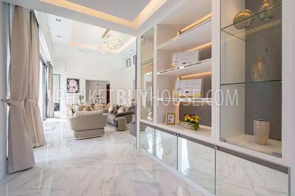BAN7096: Stunning 4 Bedroom Villa with Private Pool in Bang Tao. Photo #20