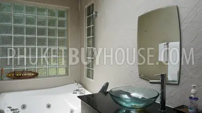 PAT7099: Glorious Villa with 5 bedrooms in Patong. Photo #12