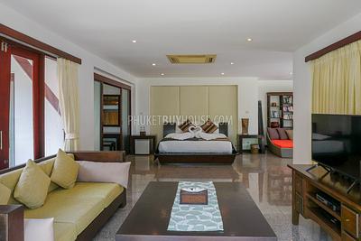 PAT7099: Glorious Villa with 5 bedrooms in Patong. Photo #27