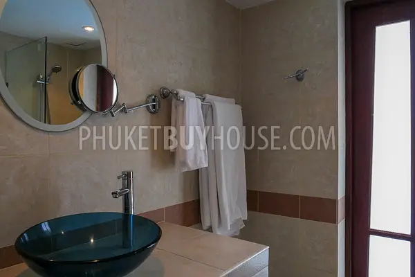 PAT7099: Glorious Villa with 5 bedrooms in Patong. Photo #28