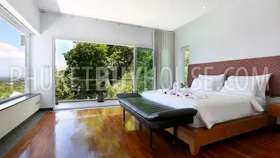 SUR7100: Elegant 9-Bedroom Villa in Surin Area. Photo #5