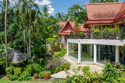 PAT7099: Glorious Villa with 5 bedrooms in Patong. Photo #34
