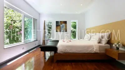 SUR7100: Elegant 9-Bedroom Villa in Surin Area. Photo #10