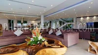 SUR7100: Elegant 9-Bedroom Villa in Surin Area. Photo #24
