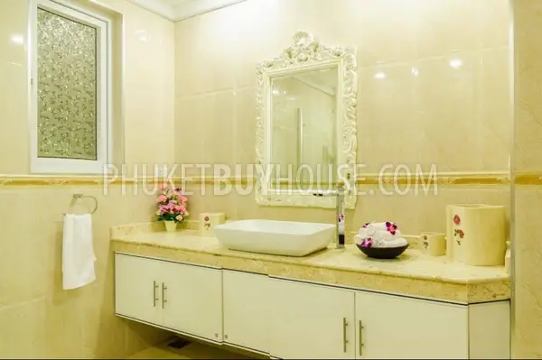 LAG22696: Elegant 4-Bedroom Villa with Private Pool in Laguna. 照片 #12