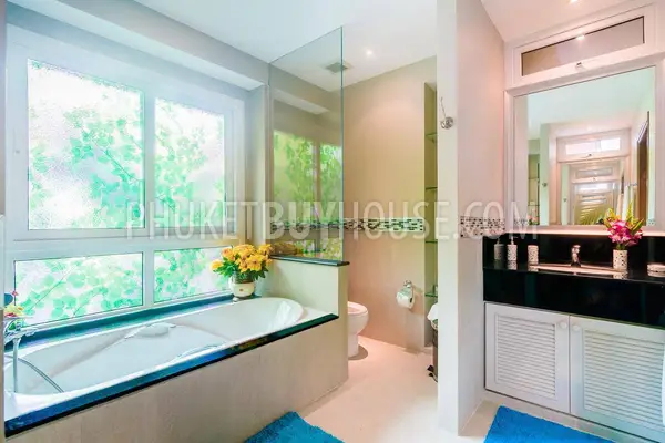 LAG22696: Elegant 4-Bedroom Villa with Private Pool in Laguna. 照片 #17
