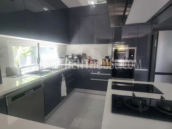 RAW22705: Cozy 3-Bedroom Villa for Rent in Chalong-Rawai Area. Photo #9