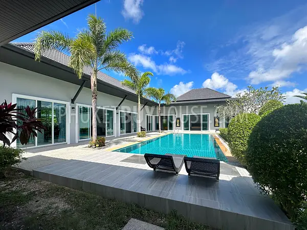 CHE22721: 3-Bedroom Pool Villa on 1,145 m² Land Plot in Cherngtalay. Photo #9
