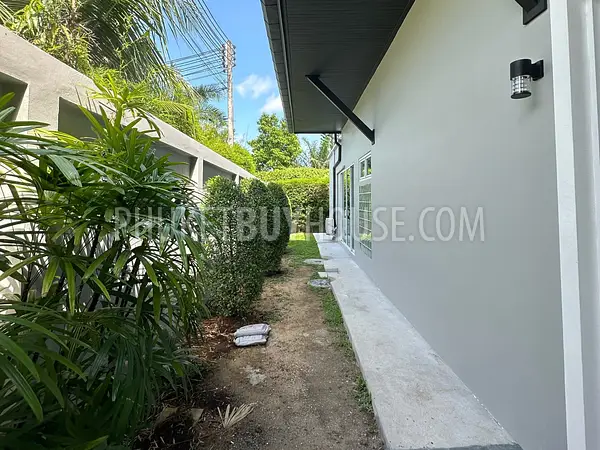 CHE22721: 3-Bedroom Pool Villa on 1,145 m² Land Plot in Cherngtalay. Photo #21