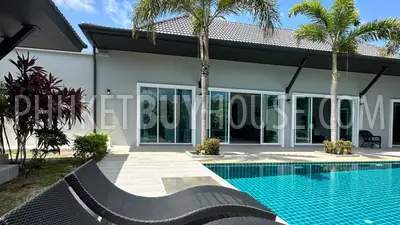 CHE22721: 3-Bedroom Pool Villa on 1,145 m² Land Plot in Cherngtalay. Photo #56