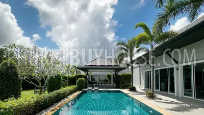 CHE22721: 3-Bedroom Pool Villa on 1,145 m² Land Plot in Cherngtalay. Photo #10