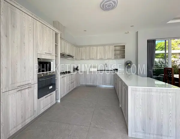 CHE22721: 3-Bedroom Pool Villa on 1,145 m² Land Plot in Cherngtalay. Photo #13