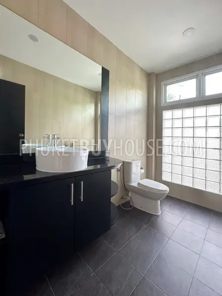 CHE22721: 3-Bedroom Pool Villa on 1,145 m² Land Plot in Cherngtalay. Photo #50