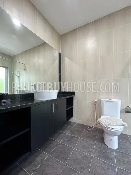 CHE22721: 3-Bedroom Pool Villa on 1,145 m² Land Plot in Cherngtalay. Photo #55