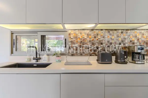 RAW22728: Exclusive 6-bedroom Luxury Lakefront Villa close to Nai Harn beach, Phuket. Photo #5