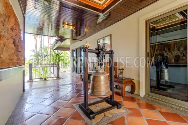 RAW22728: Exclusive 6-bedroom Luxury Lakefront Villa close to Nai Harn beach, Phuket. Photo #30