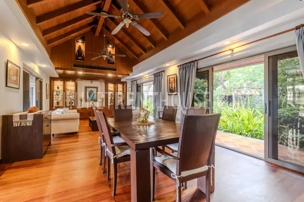 RAW22728: Exclusive 6-bedroom Luxury Lakefront Villa close to Nai Harn beach, Phuket. Photo #24