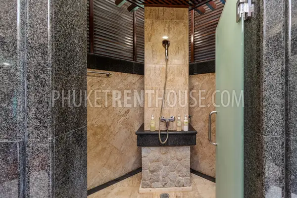 RAW22728: Exclusive 6-bedroom Luxury Lakefront Villa close to Nai Harn beach, Phuket. Photo #66