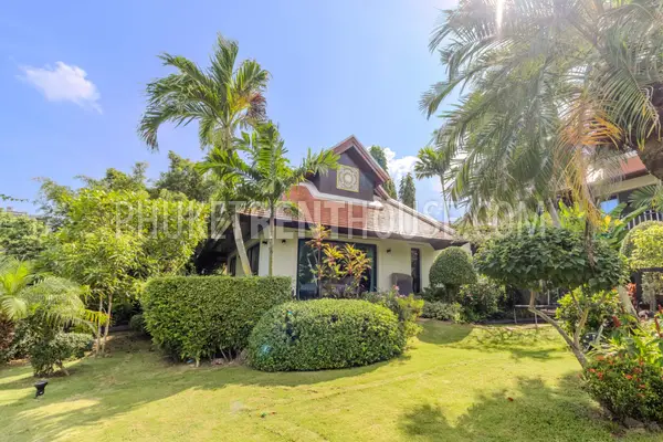 RAW22728: Exclusive 6-bedroom Luxury Lakefront Villa close to Nai Harn beach, Phuket. Photo #26