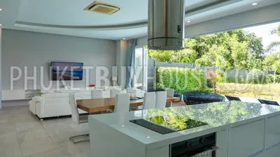 CHE22729: 4-Bedroom Pool Villa with Gym, Games Room & Solar Energy, Cherngtalay. Photo #14