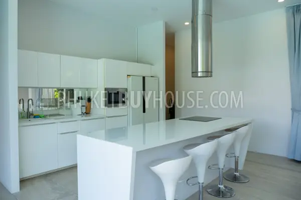 CHE22729: 4-Bedroom Pool Villa with Gym, Games Room & Solar Energy, Cherngtalay. Photo #17