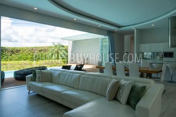 CHE22729: 4-Bedroom Pool Villa with Gym, Games Room & Solar Energy, Cherngtalay. Photo #12